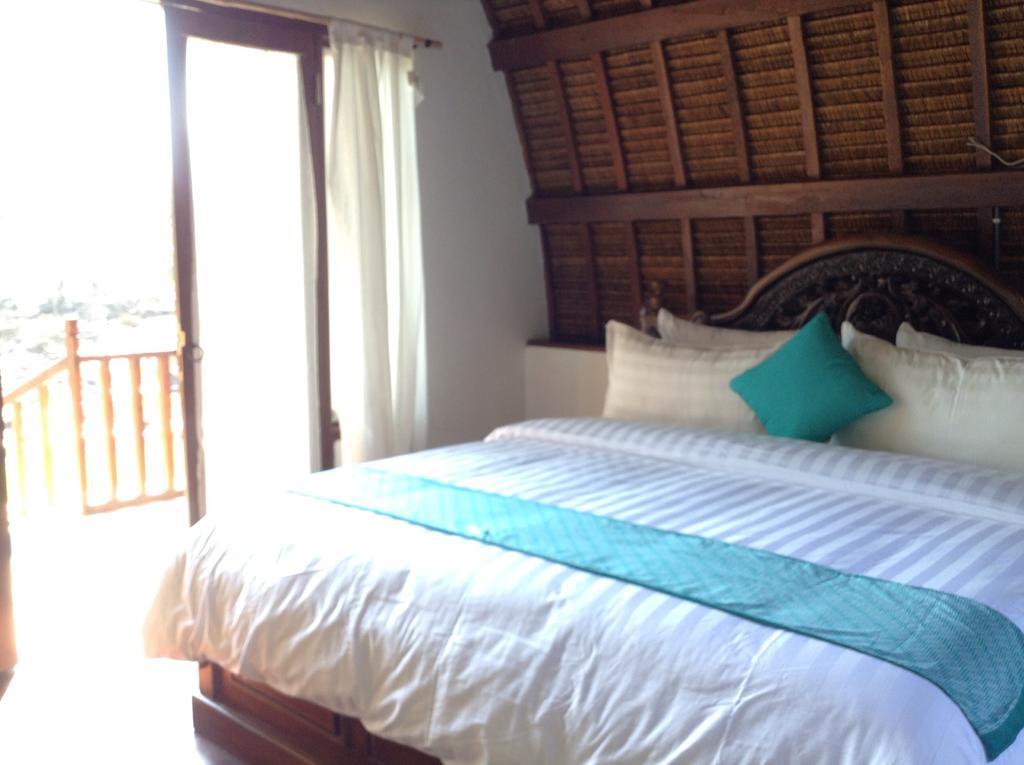 Karimun Lumbung Hotell Karimunjawa Eksteriør bilde