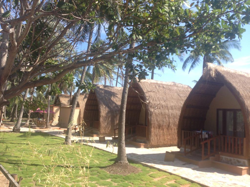 Karimun Lumbung Hotell Karimunjawa Eksteriør bilde
